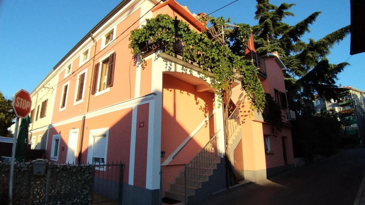 Apartmaji Soncek Izola Buitenkant foto