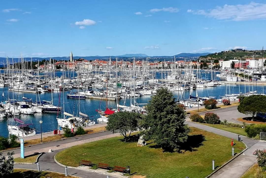 Apartmaji Soncek Izola Buitenkant foto