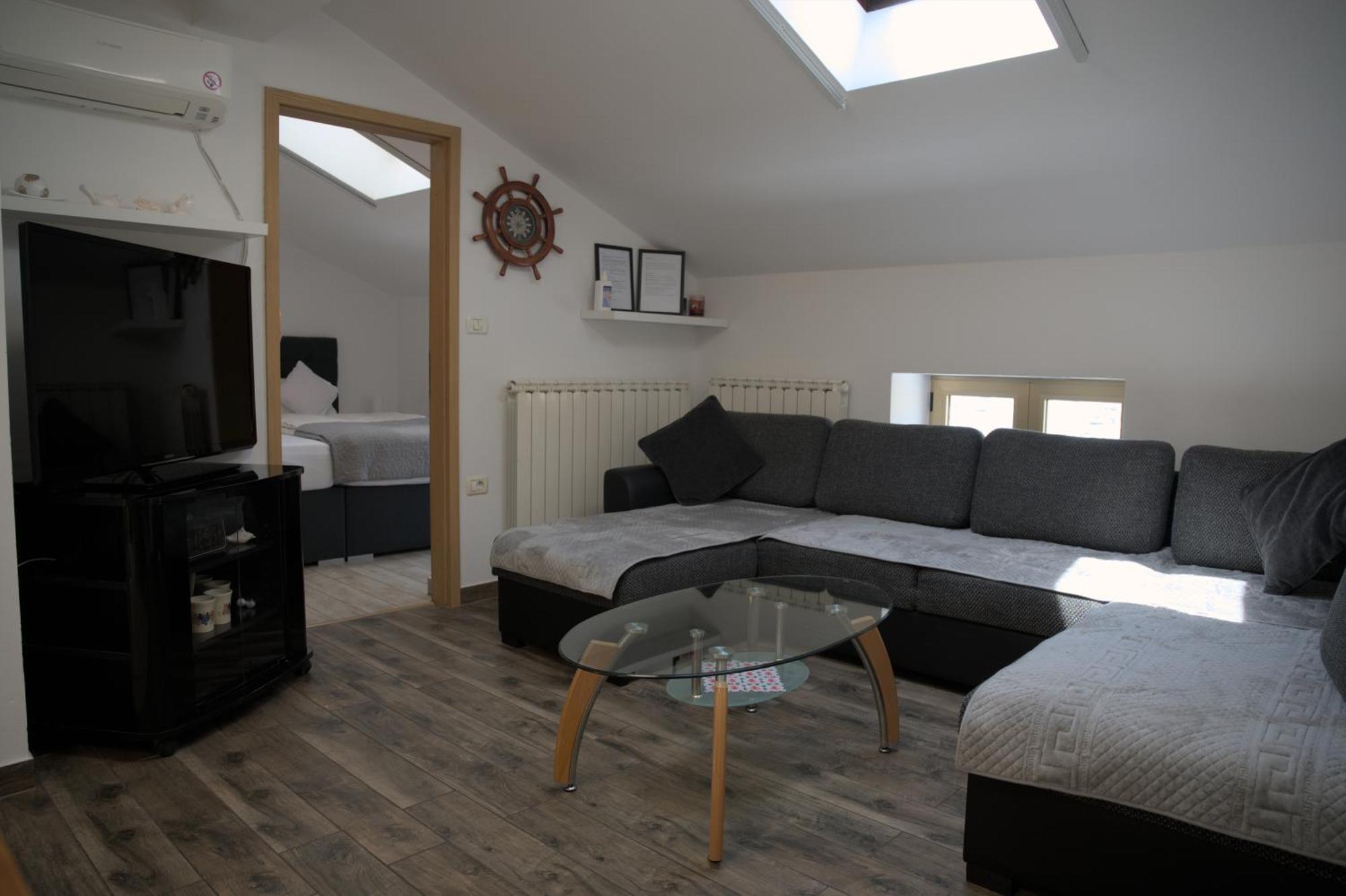Apartmaji Soncek Izola Buitenkant foto