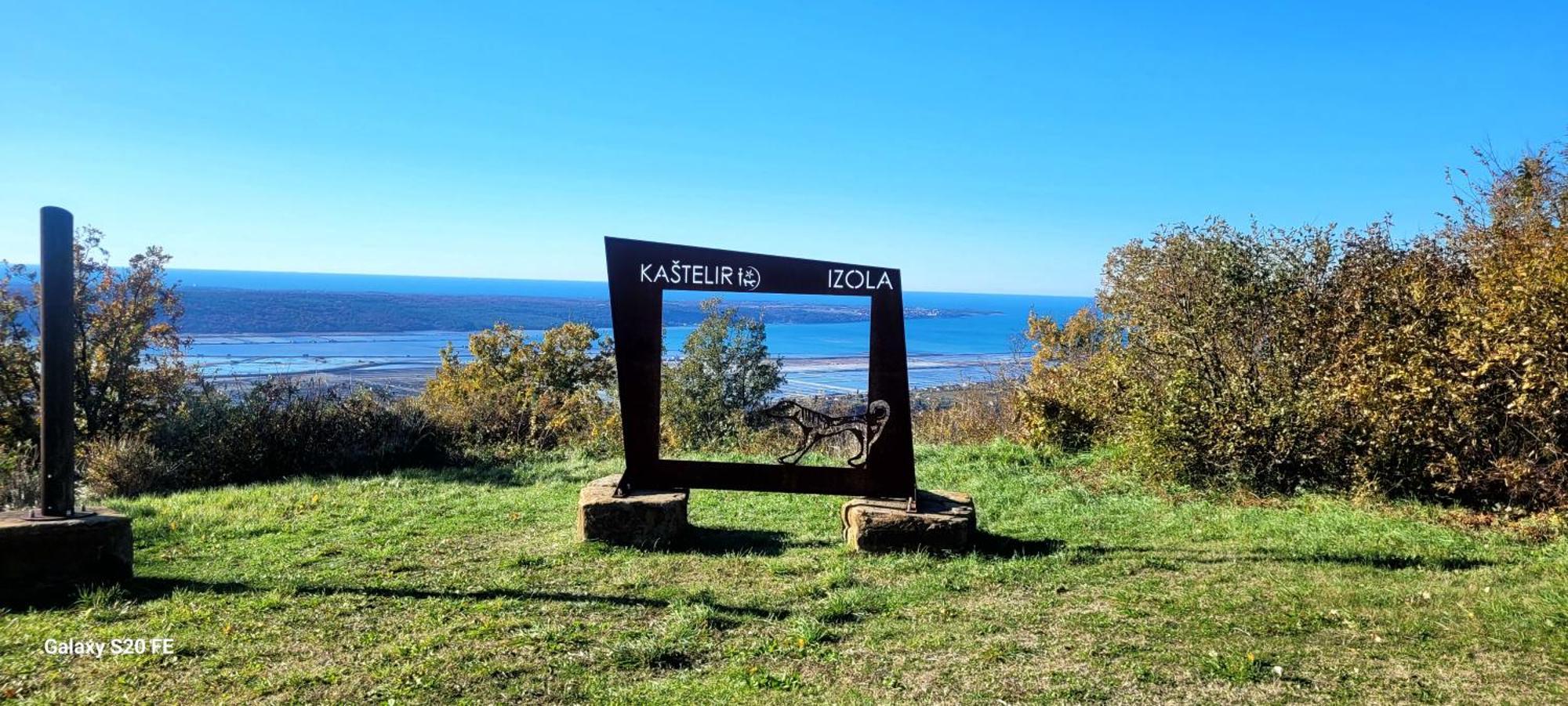Apartmaji Soncek Izola Buitenkant foto