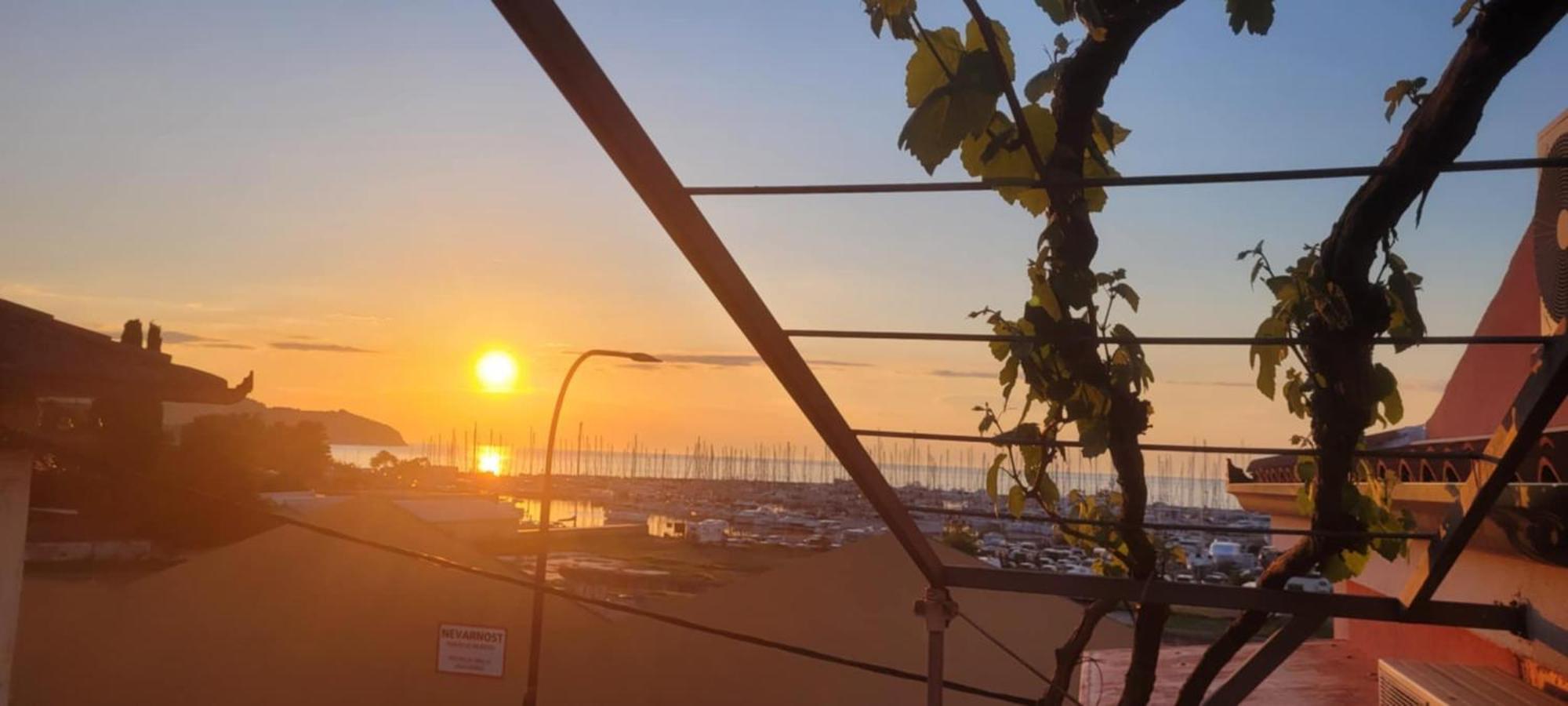 Apartmaji Soncek Izola Buitenkant foto